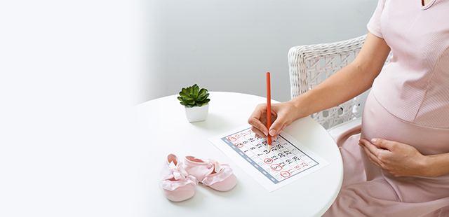 Попробуйте вести календарь беременности и записывать, что чувствуете: как толкается малыш, в какое время активничает и прочее